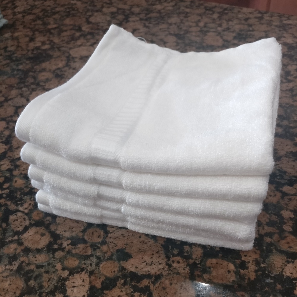New 6 Piece Silky Soft Bamboo Washcloths (WHITE)